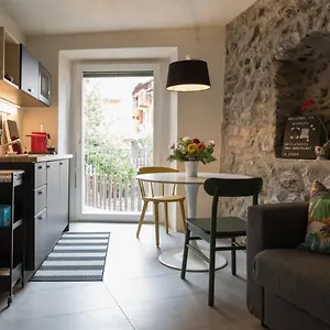 Civico 2 Apartment