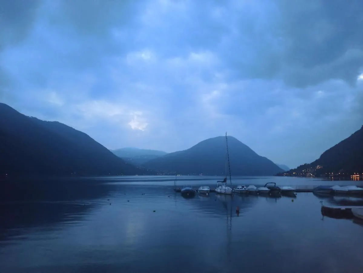 Appartamento Seaesta Al Lungolago Porlezza Italy